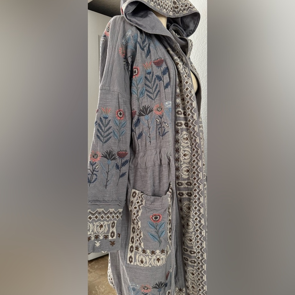 BIYA long Hooded Coat - Picture 4 of 7